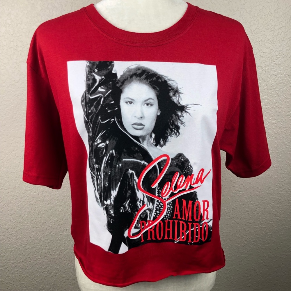 Selena Graphic Cropped Cotton T-shirt Amor